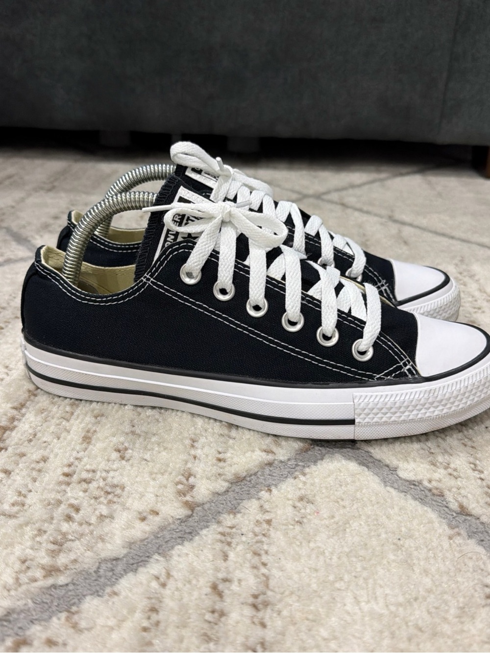 Converse Chuck Taylor All Star OX Low Top Black White Men’s 6 Women’s 8 M9166